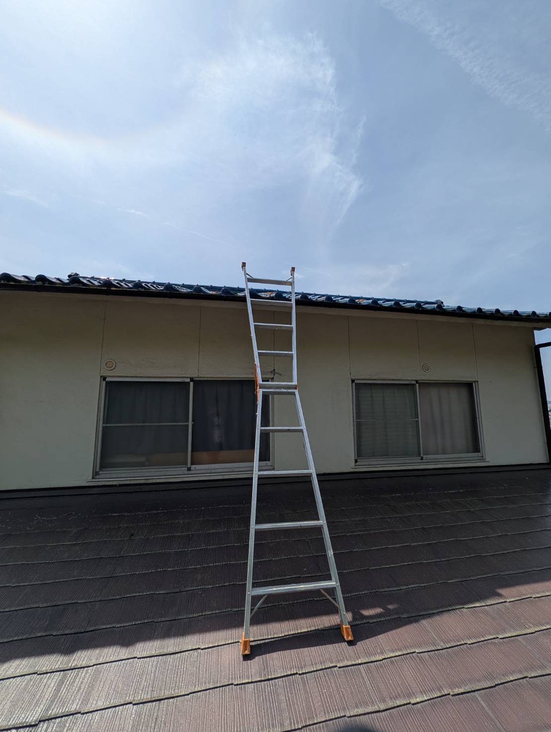 ～　隠れ家の屋根をチェック　～